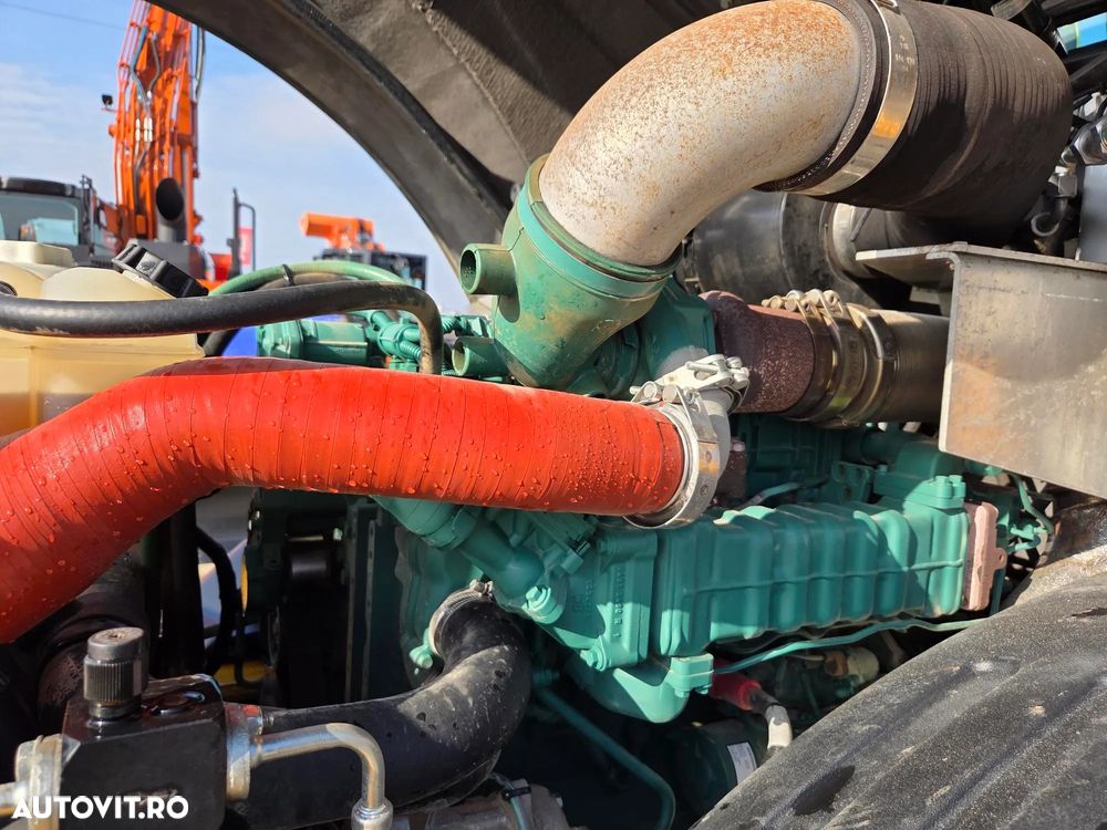 Volvo SD135B, 13,5t, latime tambur 2,3m, FULL OPTION, AC, oblon electric, GPS, antifurt, senzori pozitie, Anv 80% -ok, motor Volvo 150CP, Lung 6,1m, posibilitate leasing 4 ani, PROMOTIE 69.900 EUR+Tva - 35