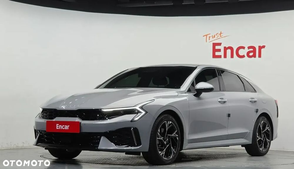 Kia K5 - 1