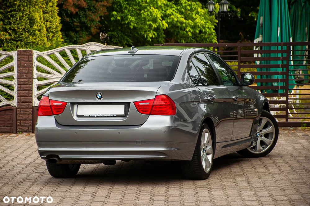 BMW Seria 3 - 38