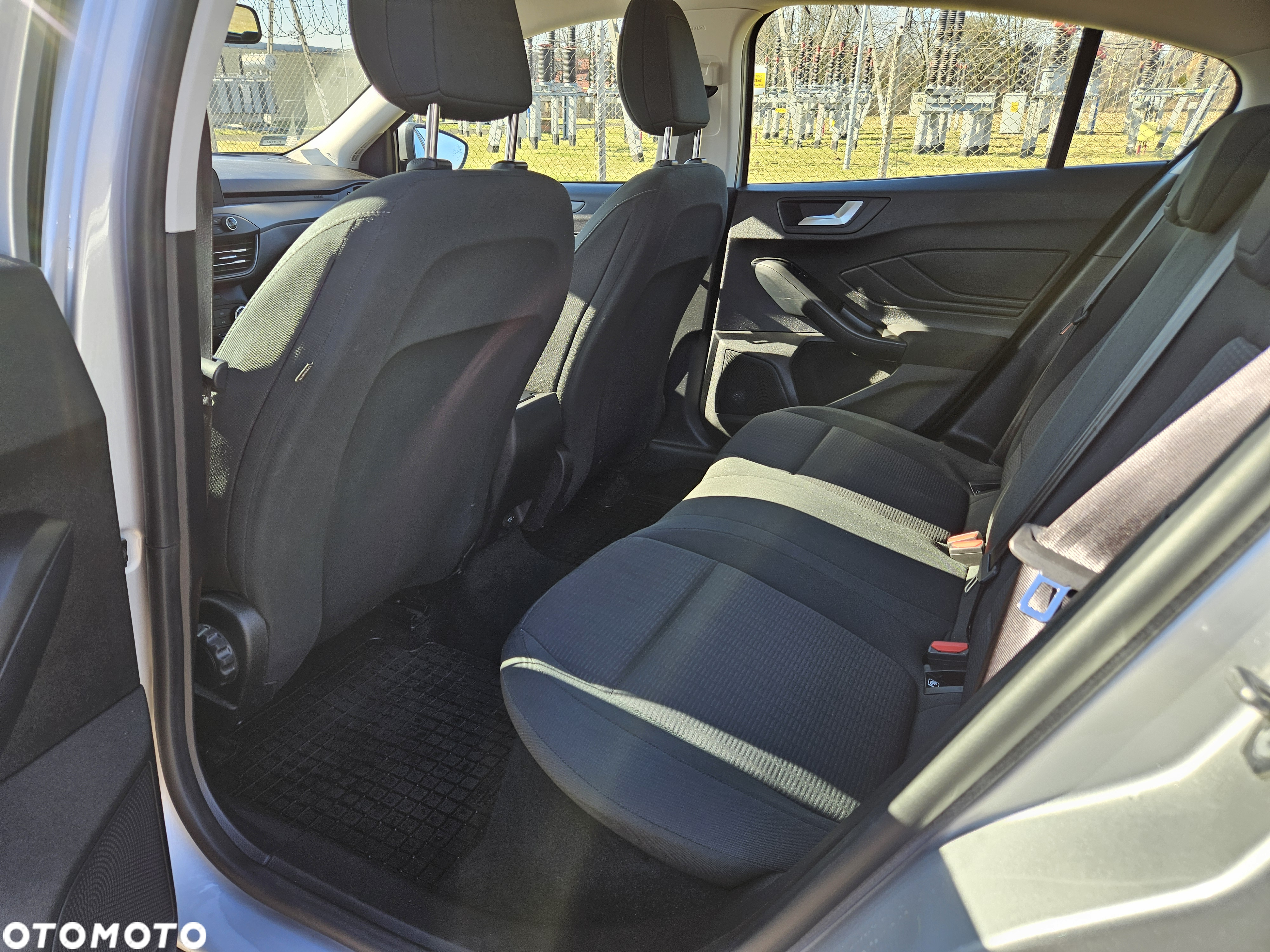 Ford Focus 1.0 EcoBoost Active Business - 11