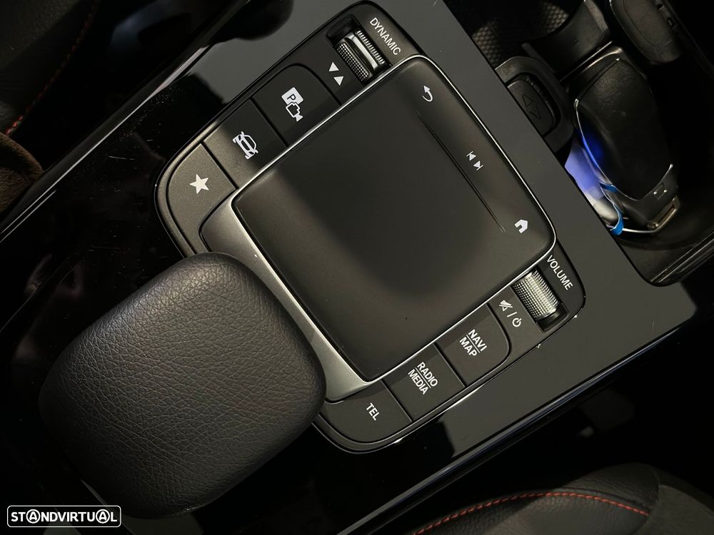 Mercedes-Benz CLA 200 d Shooting Brake AMG Line Aut. - 25