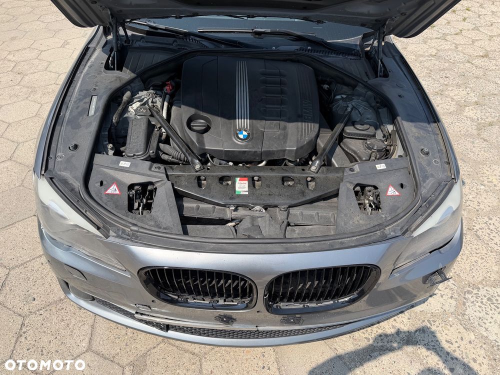 BMW Seria 7 730Ld - 36