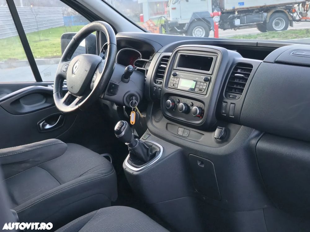 Renault Trafic - 15