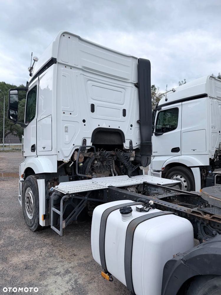 Mercedes-Benz ACTROS MP4 - 3