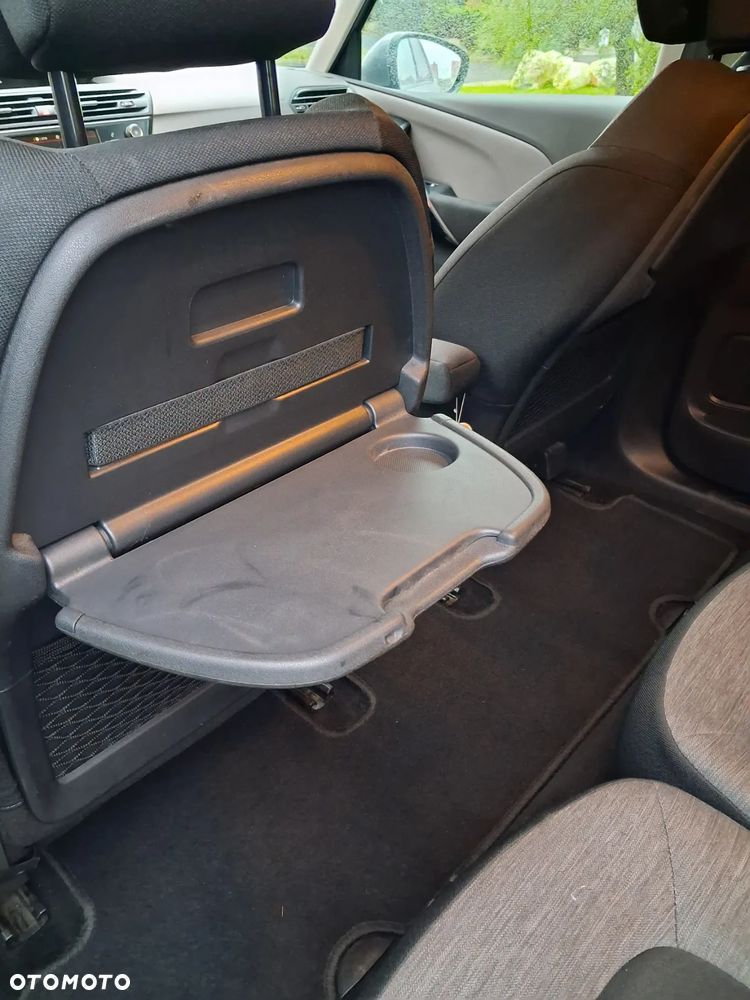 Citroën C4 Grand Picasso 1.2 PureTech MoreLife S&S - 24