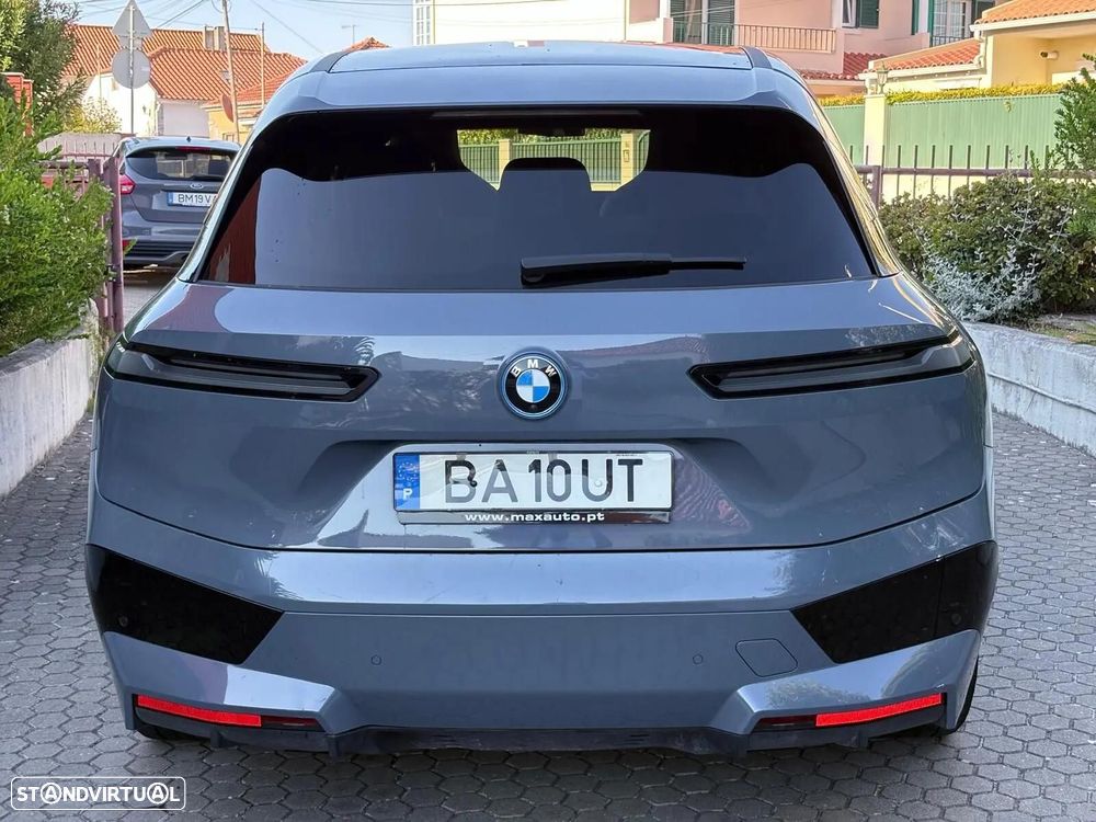 BMW iX xDrive 50 Pack Desportivo - 6