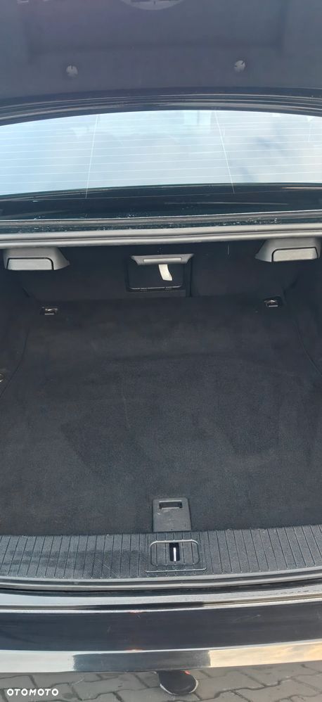 Mercedes-Benz Klasa E 220 CDI BlueEff - 22