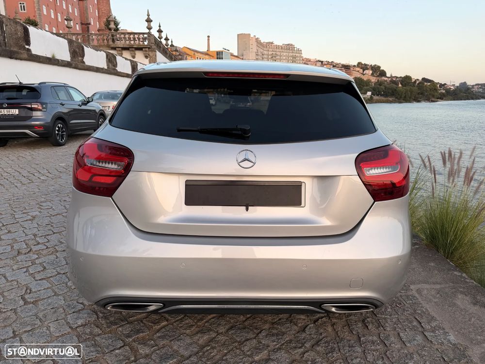 Mercedes-Benz A 200 CDI 4Matic 7G-DCT Urban - 5