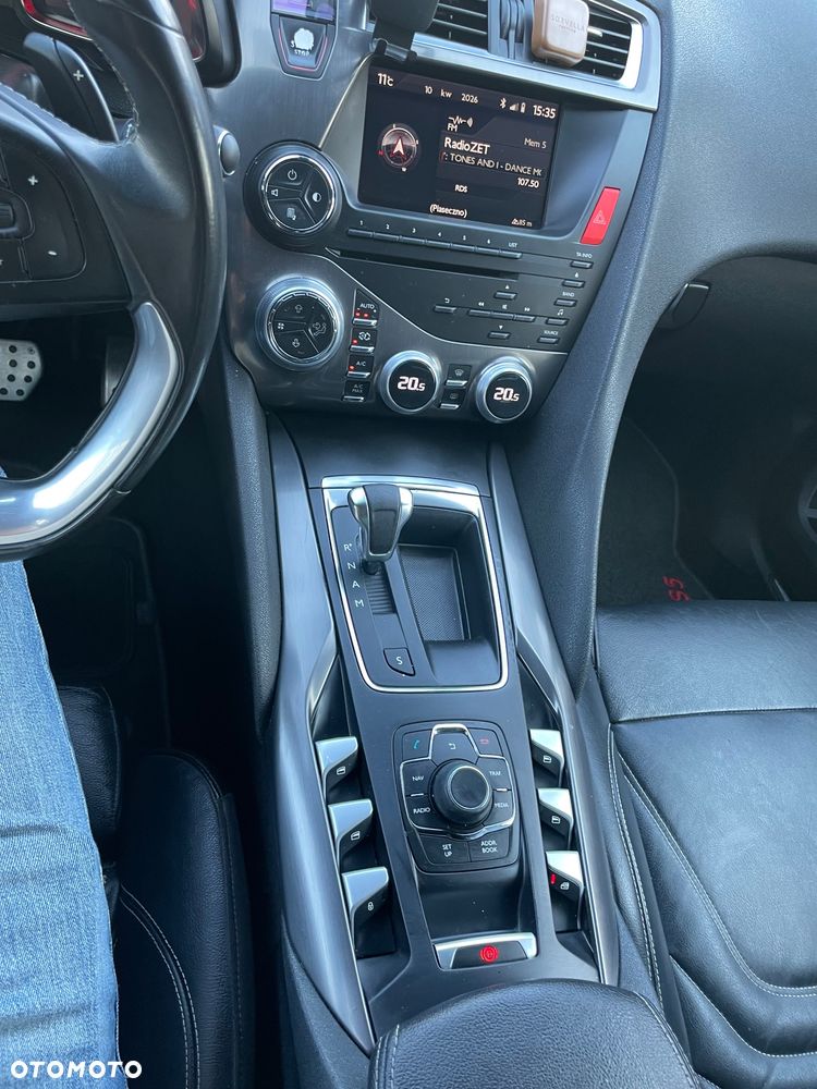 Citroën DS5 1.6 e-HDi Chic MCP - 10