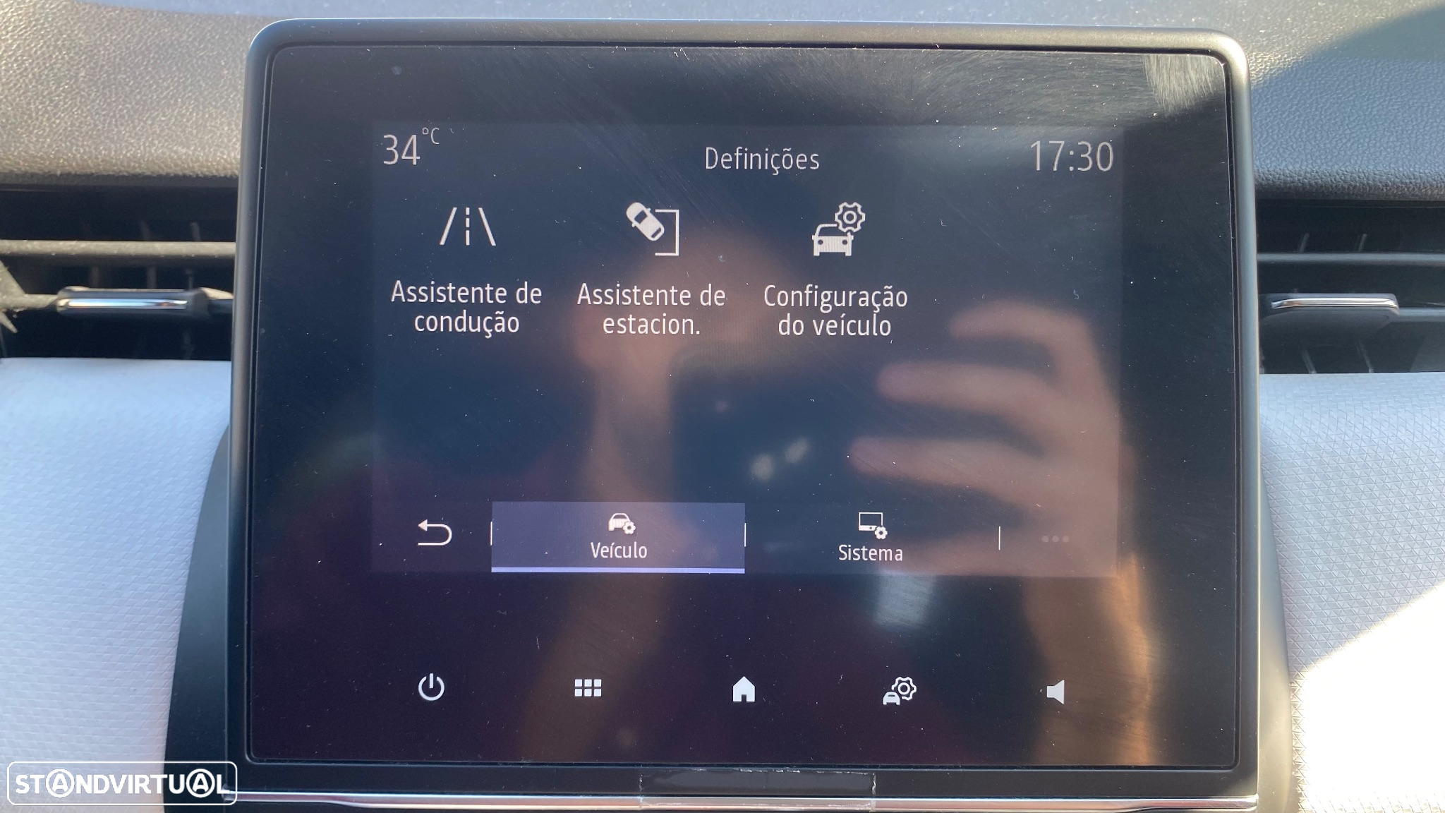 Renault Clio 1.0 TCe Techno - 40