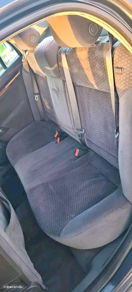 Opel Vectra 2.2 DTi Elegance - 12