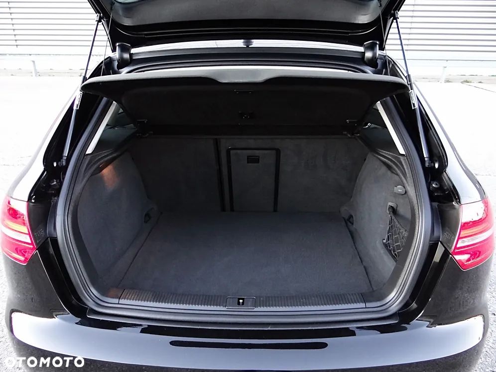 Audi A3 Sportback 1.8 TFSI quattro Ambiente - 38