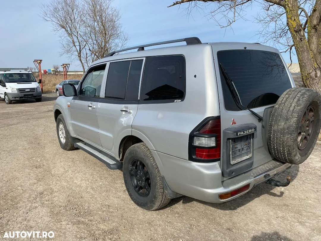Dezmembrez Mitsubishi Pajero - 4