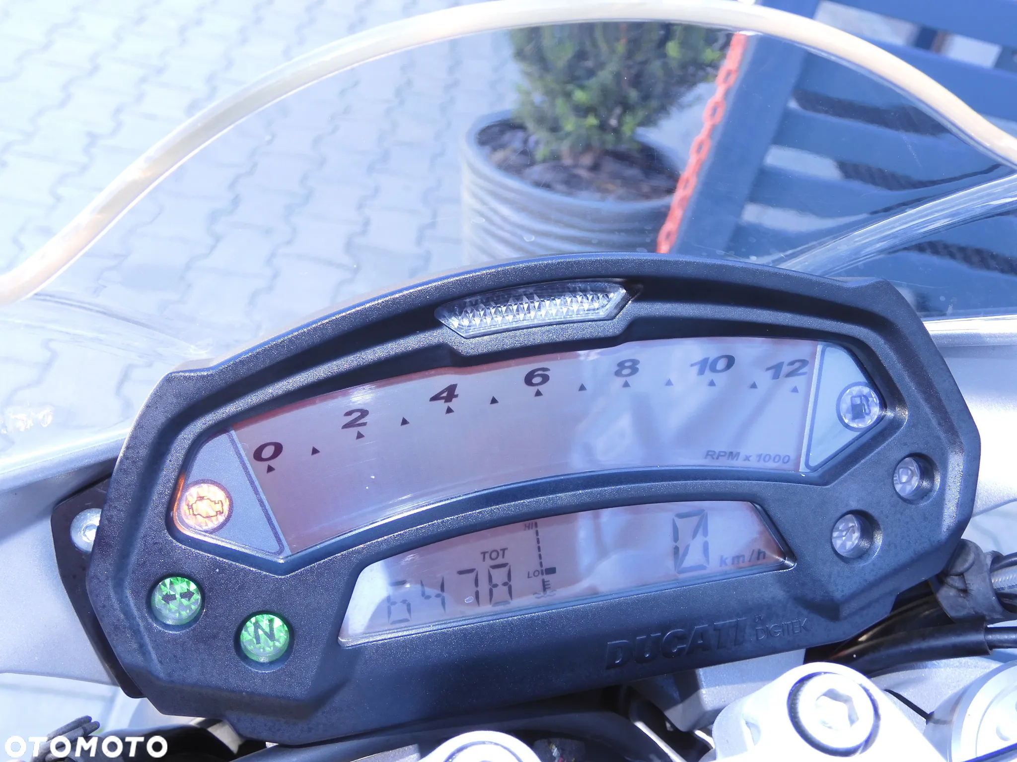 Ducati 696 - 30