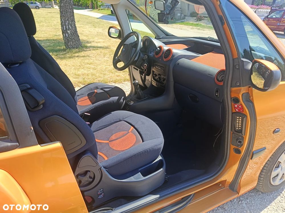 Peugeot 1007 1.4 Trendy - 22