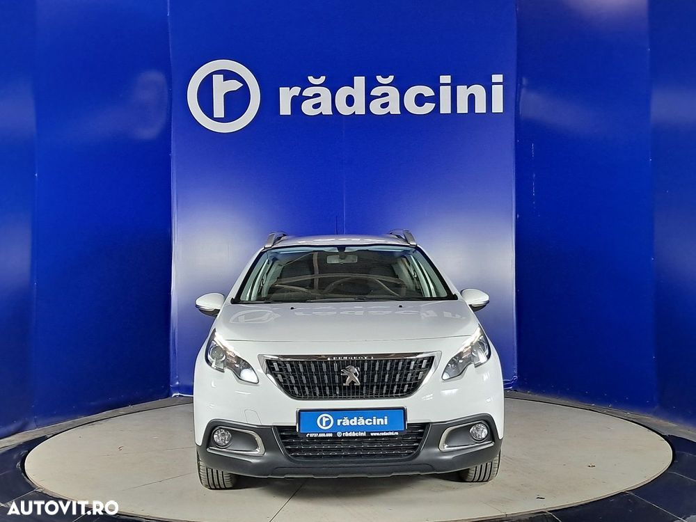 Peugeot 2008 - 8
