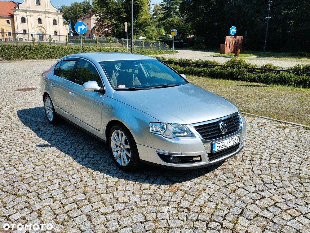 Volkswagen Passat 2.0 TDI DSG Highline - 9