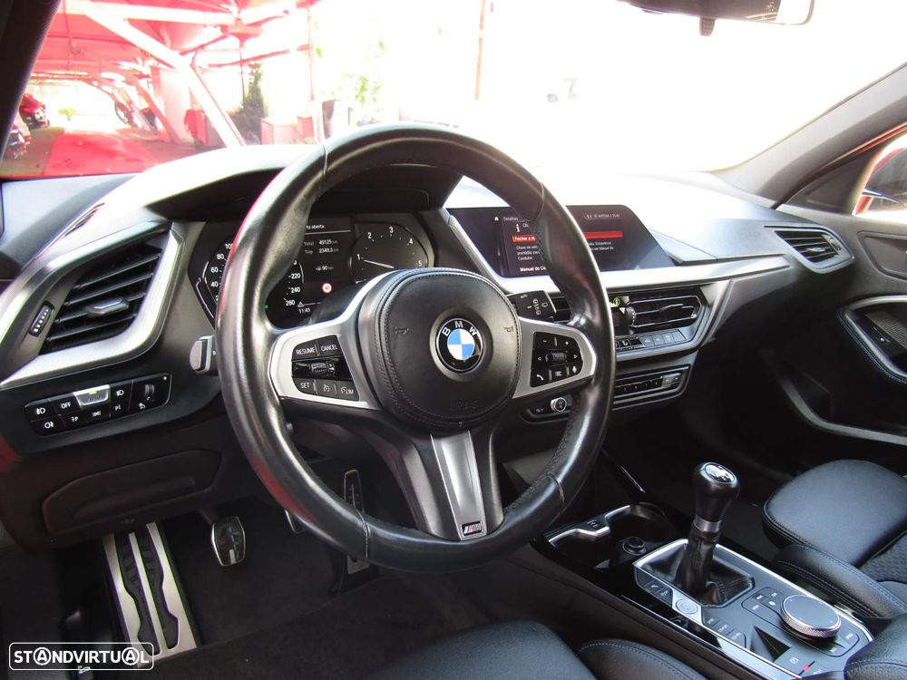 BMW 116 d Pack Desportivo M - 15
