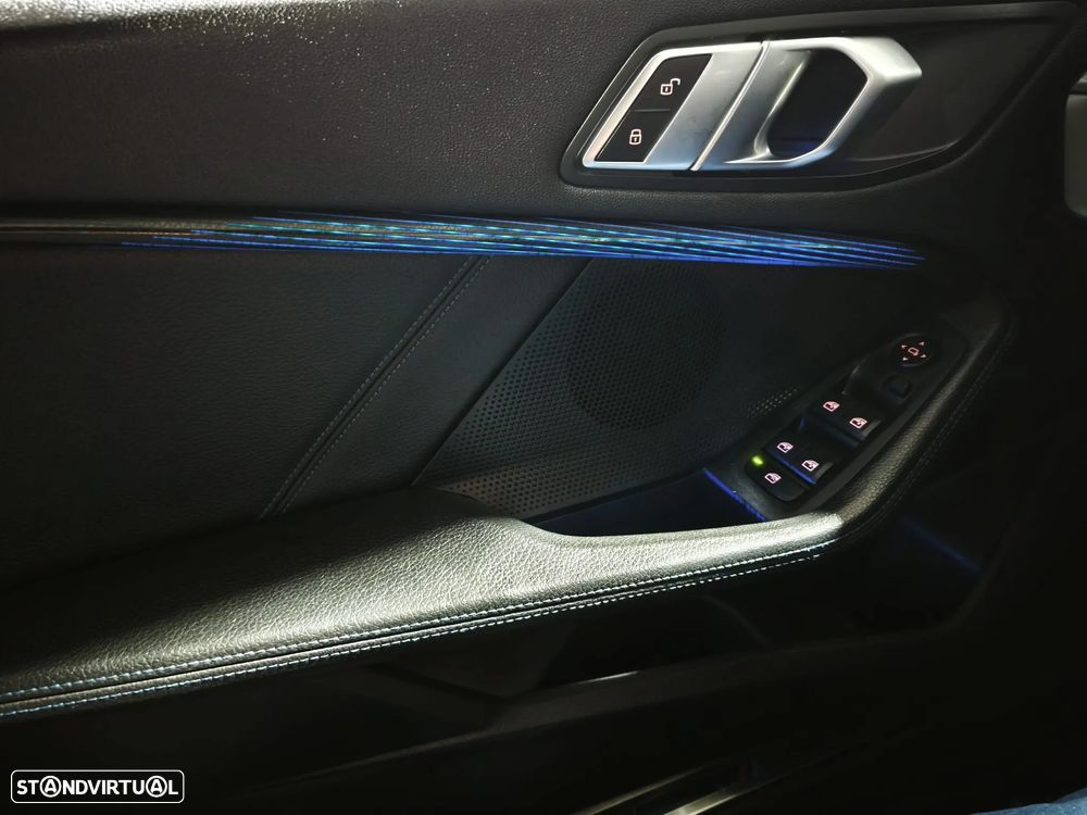 BMW 116 d Pack M - 15