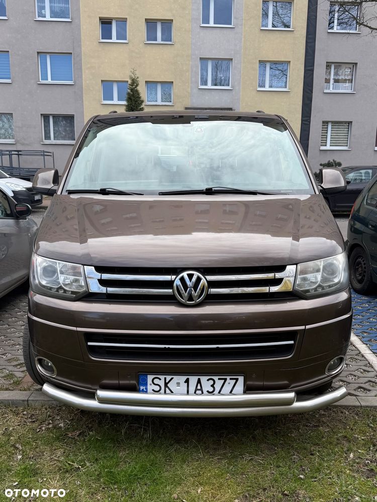 Volkswagen Multivan - 2