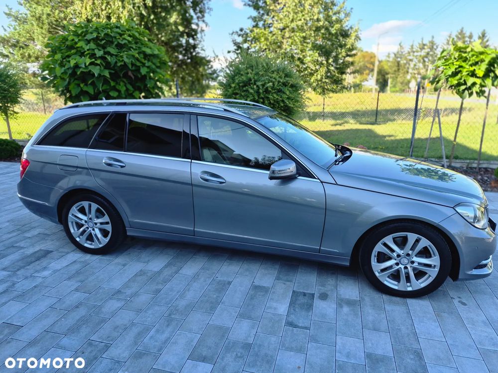 Mercedes-Benz Klasa C 300 CDI BlueEff 4-Matic Avantgarde - 3