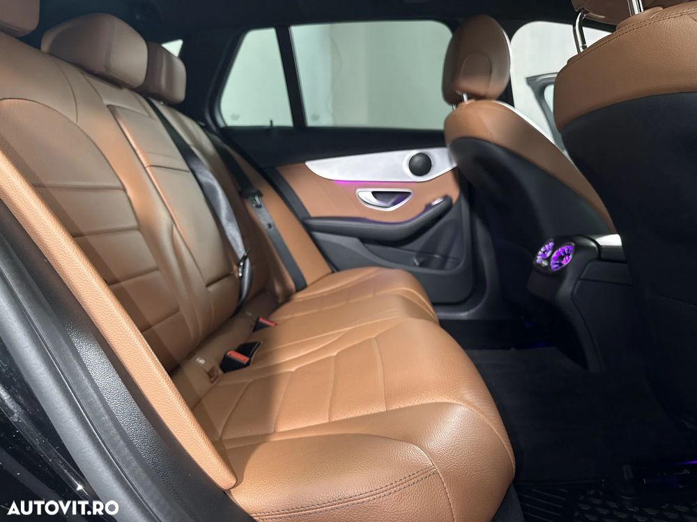 Mercedes-Benz C - 13