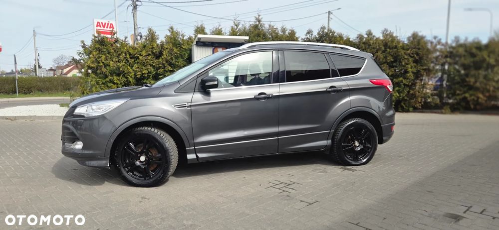 Ford Kuga 2.0 TDCi 2x4 Titanium - 6