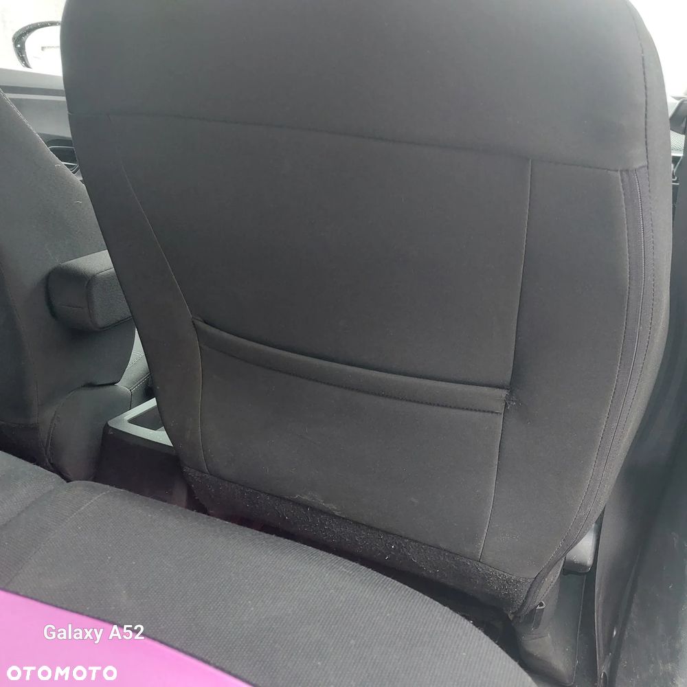 Dacia Jogger 1.0 TCe Comfort 7os - 30