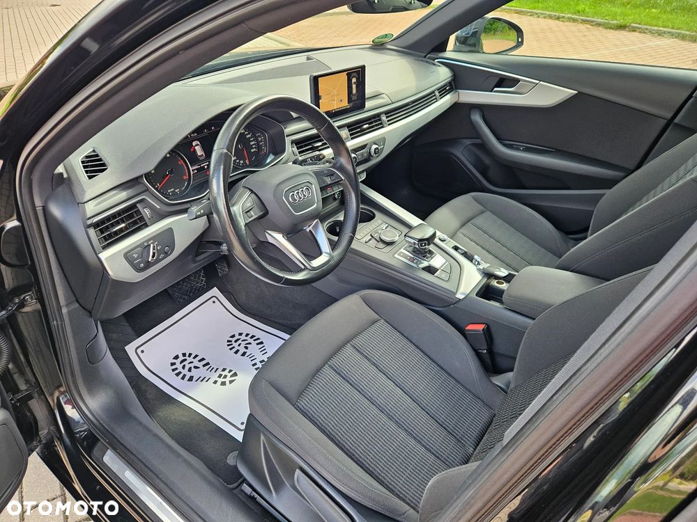 Audi A4 Avant 2.0 TDI ultra S tronic - 8