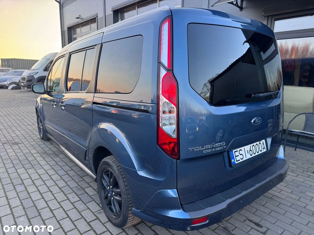 Ford Tourneo Connect Grand - 9
