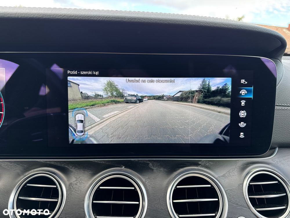 Mercedes-Benz Klasa E 200 4-Matic AMG - 21