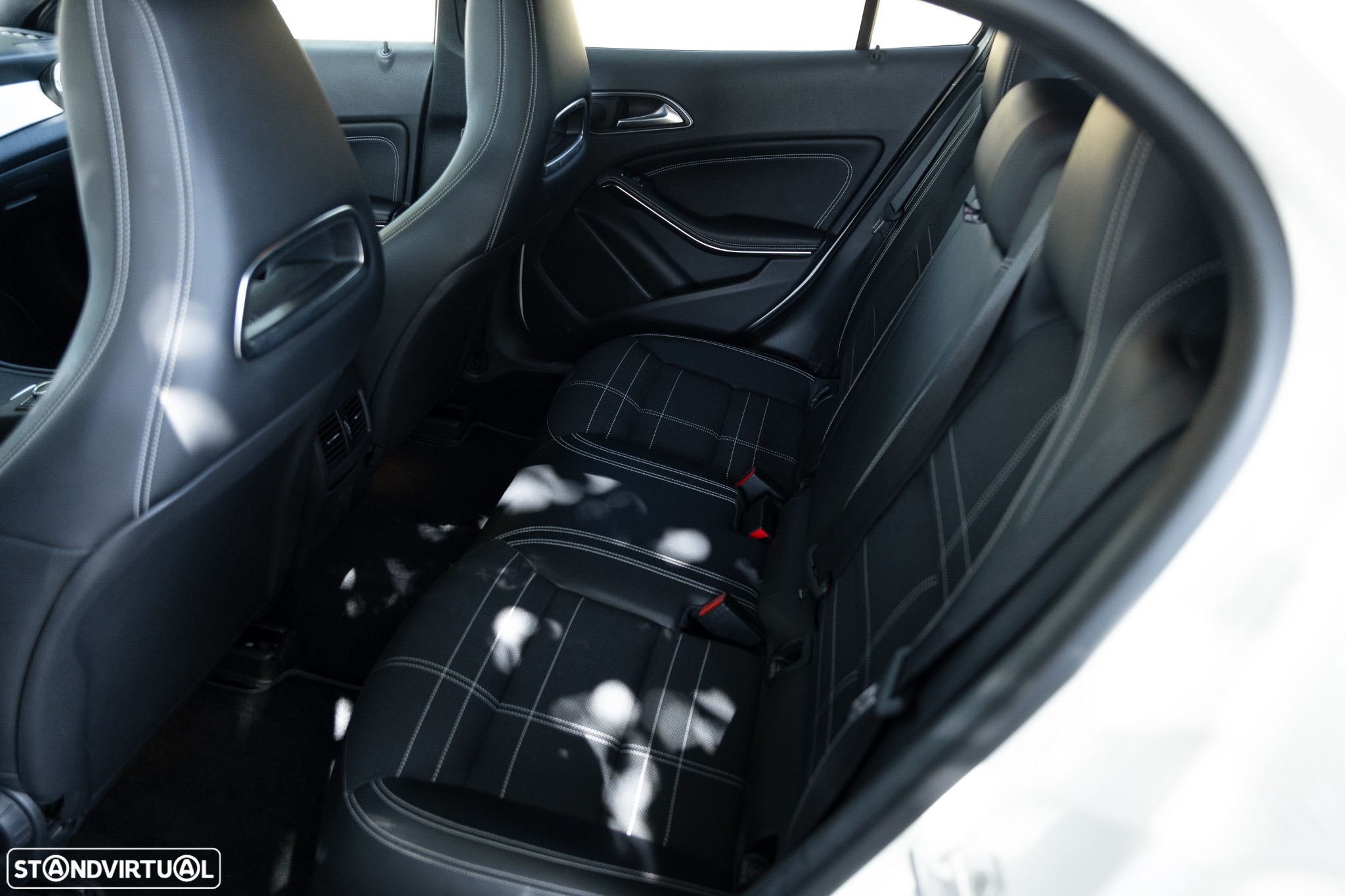 Mercedes-Benz GLA 220 CDi Urban - 15