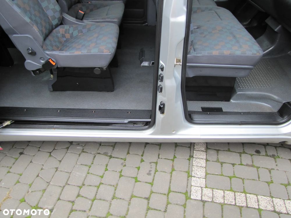 Mercedes-Benz Vito - 24