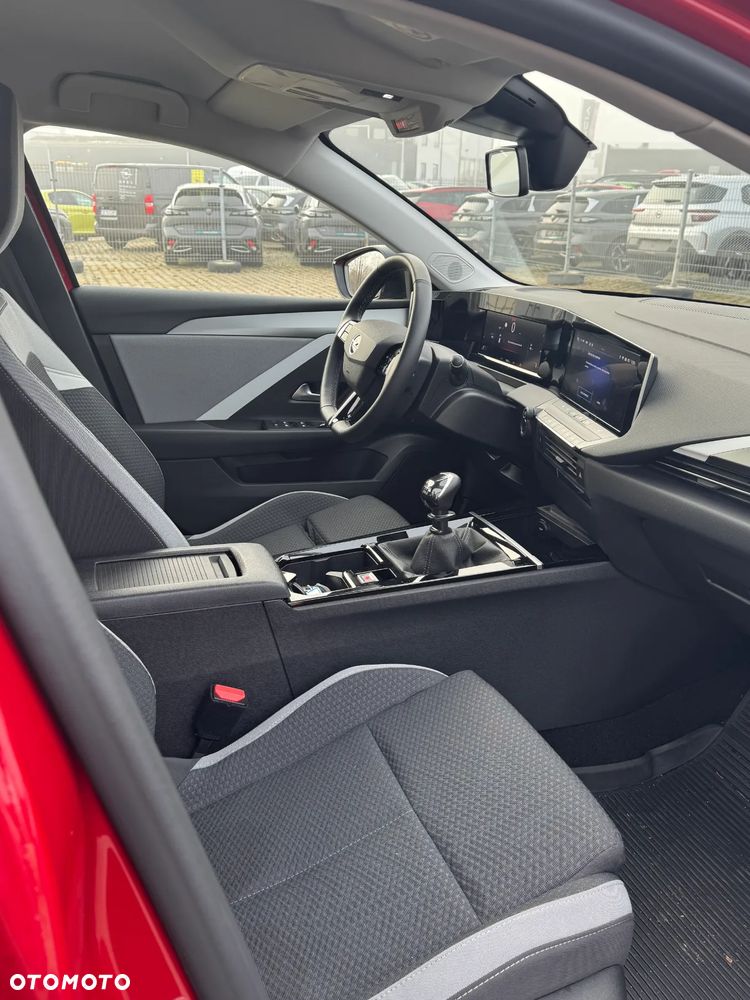 Opel Astra 1.2 T Edition S&S - 23