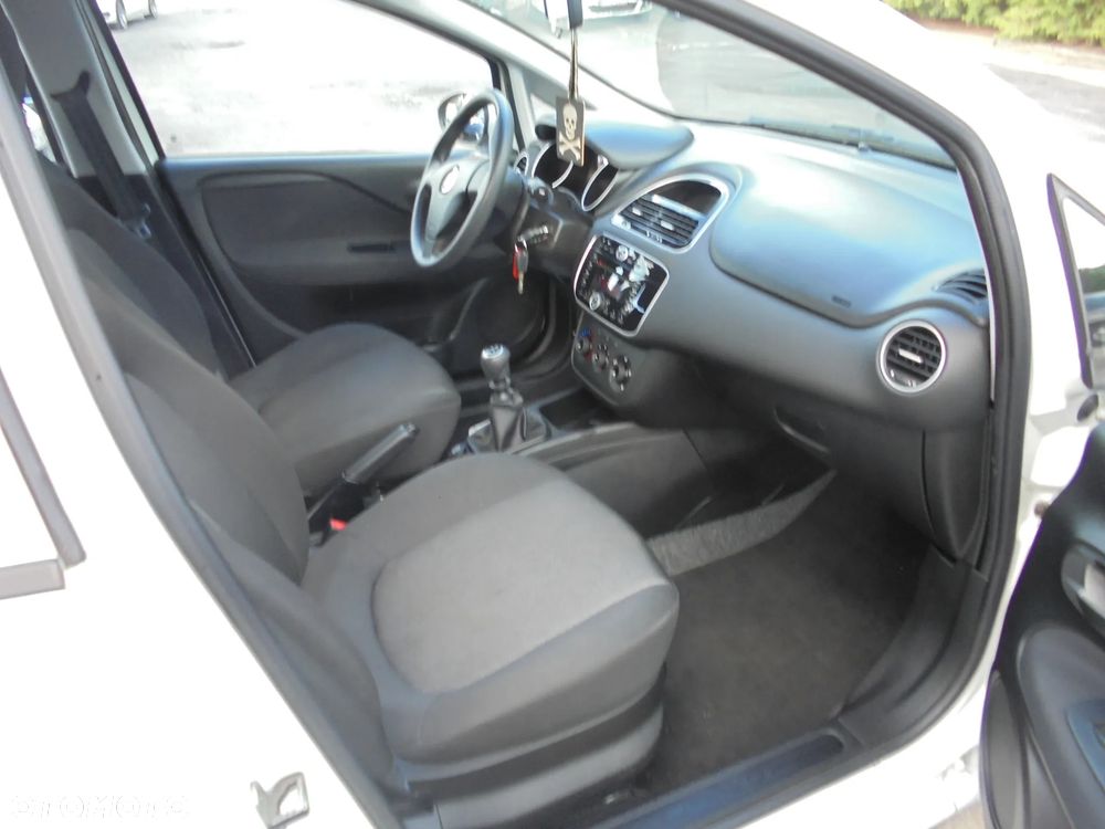 Fiat Punto 1.2 Fresh - 13