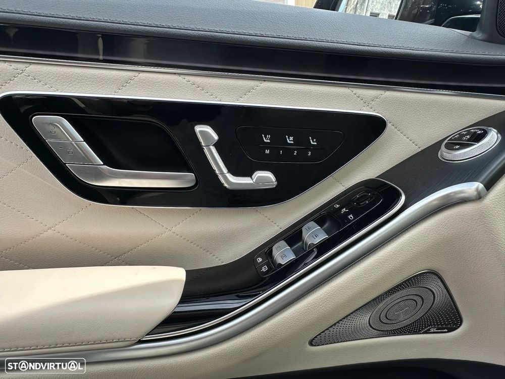 Mercedes-Benz S 580 e - 32