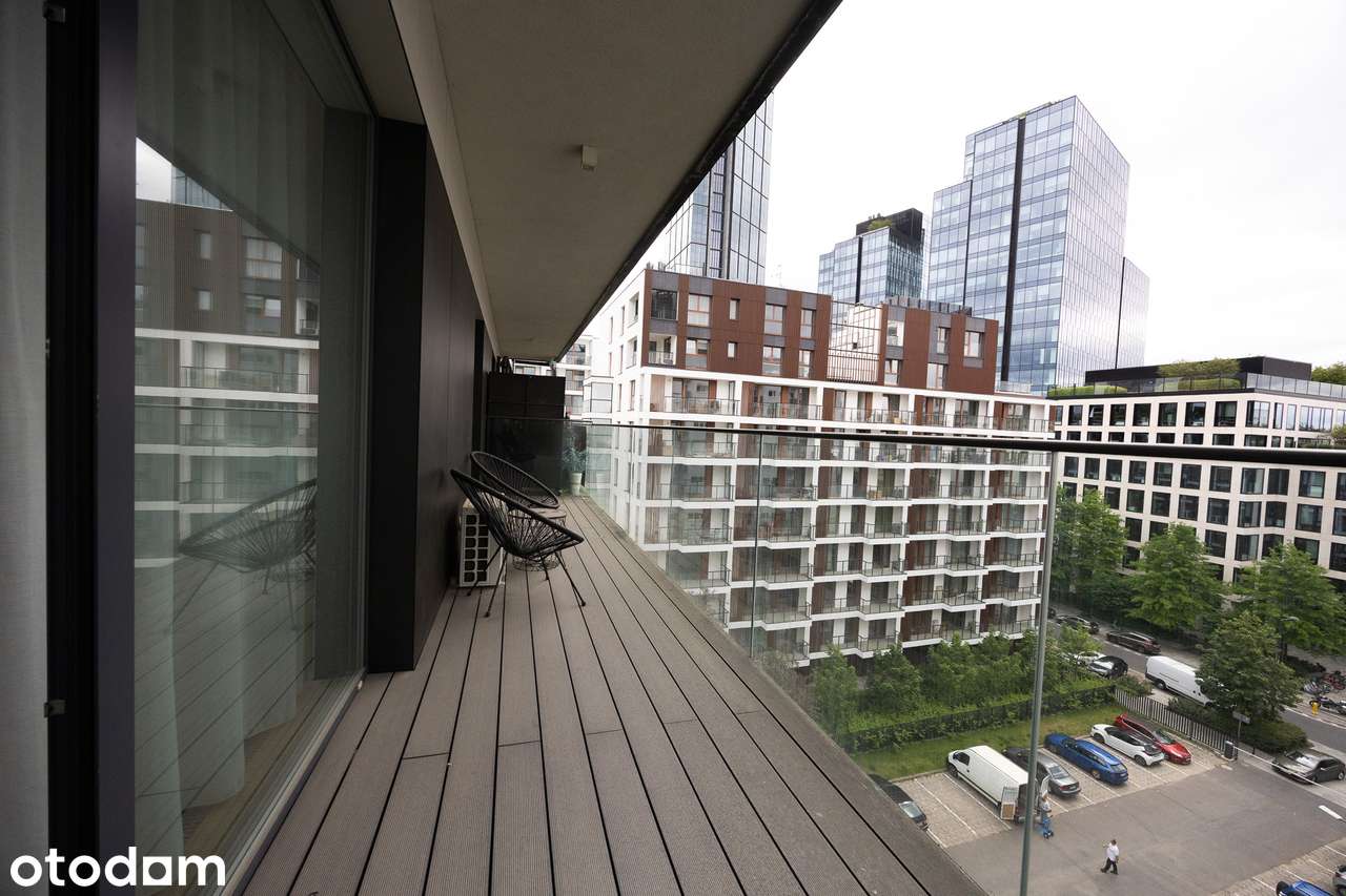 Złota 75A | Apartament premium z garażem | AC | bez prowizji