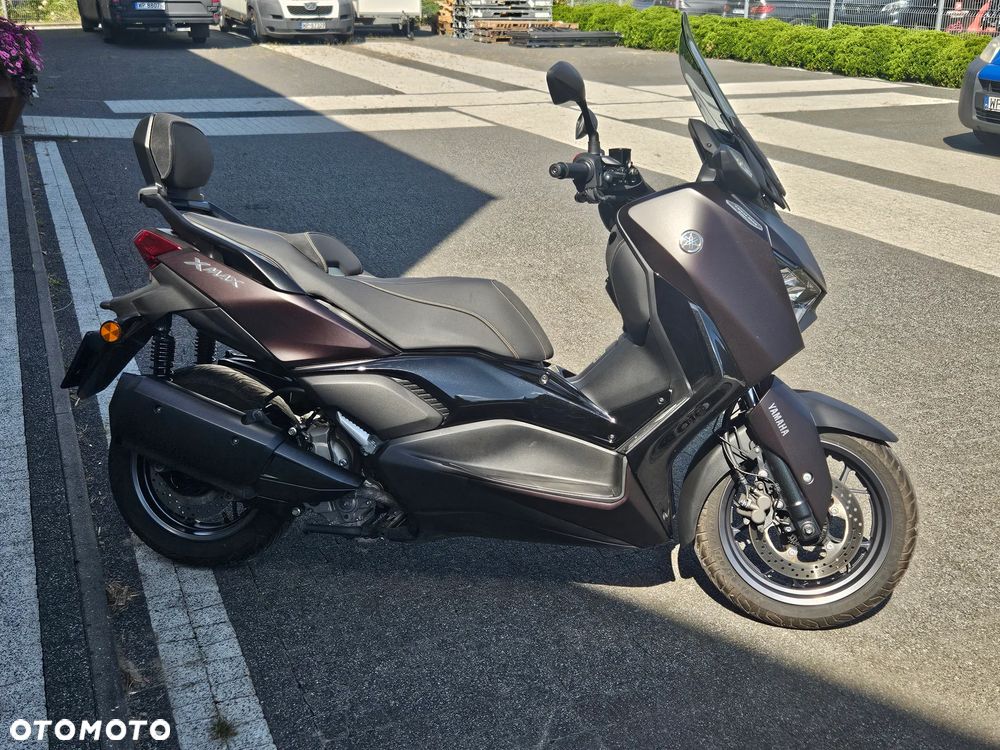 Yamaha X-max - 17