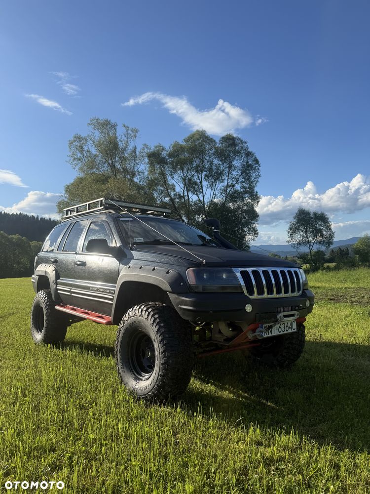 Jeep Cherokee - 1