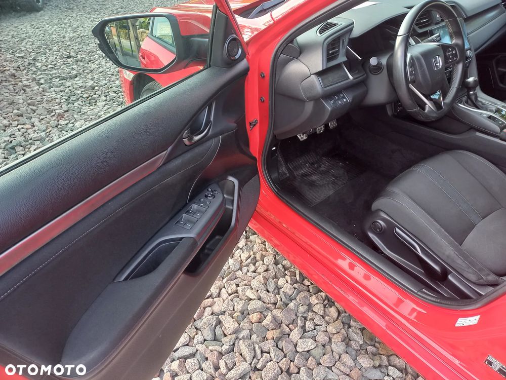Honda Civic 1.0 T Dynamic (Navi) - 29