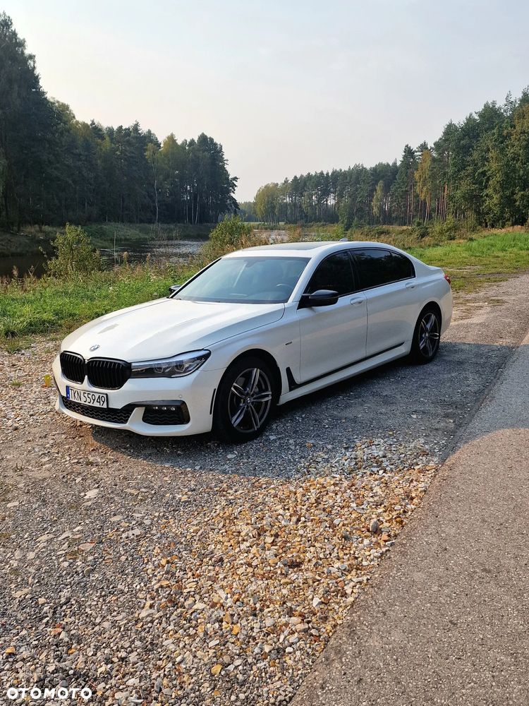 BMW Seria 7 740Li - 1