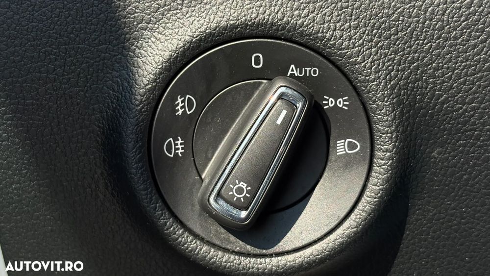 Skoda Superb 2.0 TDI DSG Ambition - 25