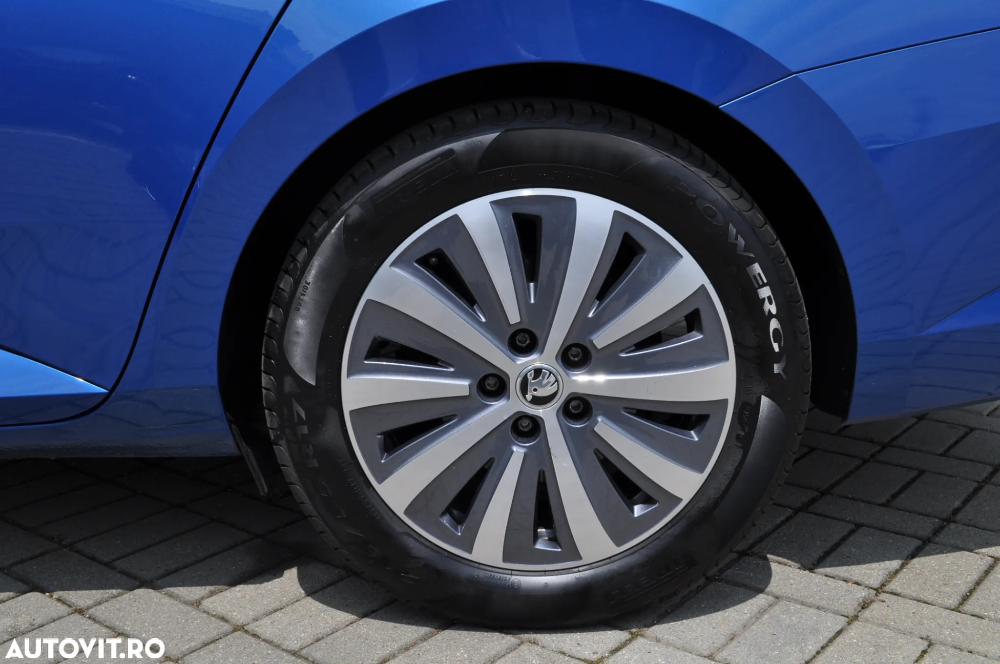 Skoda Superb 2.0 TDI Style - 9