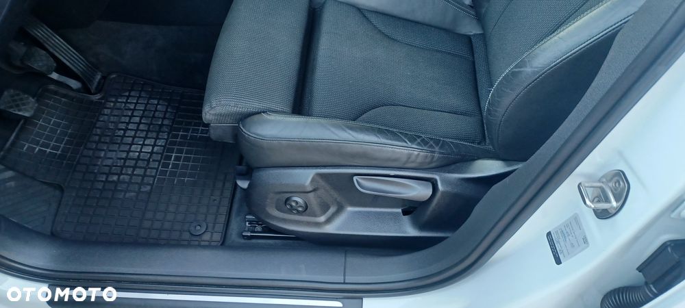 Audi Q3 2.0 TDI Edycja Specjalna - 17