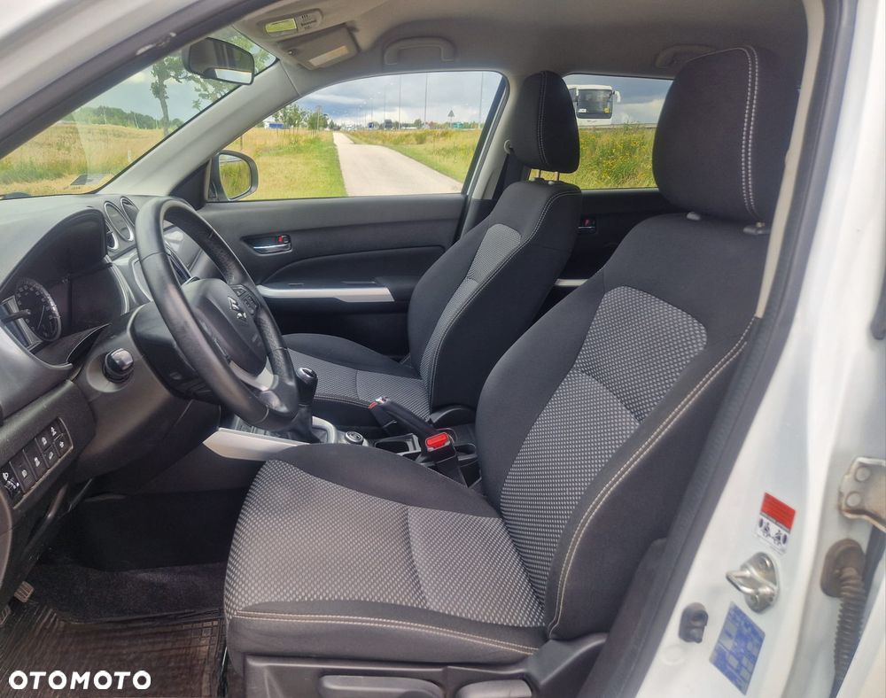 Suzuki Vitara 1.6 XLED 2WD - 14