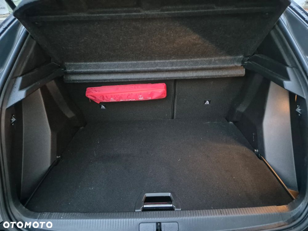 Peugeot 2008 PureTech 130 EAT8 Allure - 21