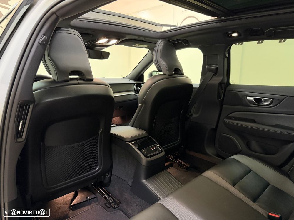 Volvo V60 2.0 T8 AWD TE Plus Dark - 49