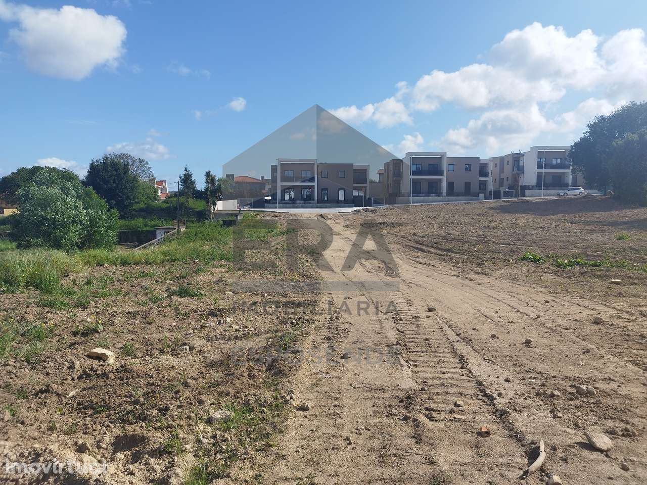 Terreno inserido em zona de construção - Grande imagem: 3/8