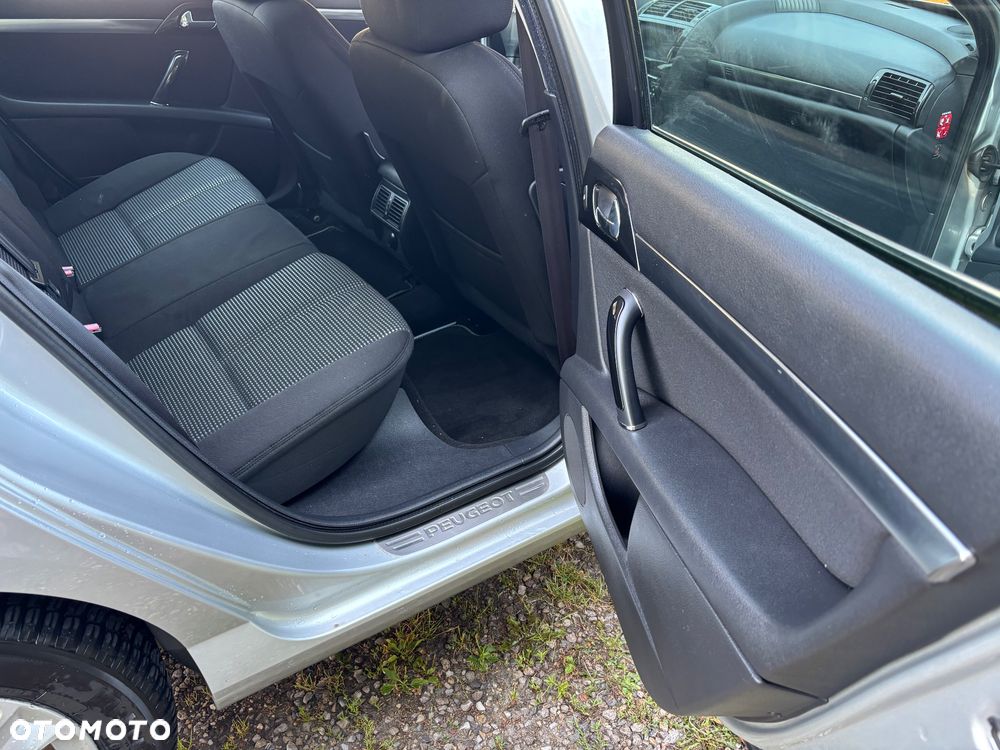 Peugeot 407 2.0 Premium - 28