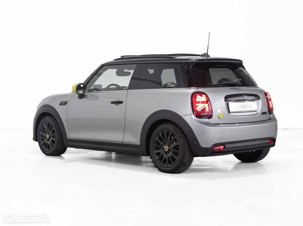 MINI 3 Portas Cooper SE - 4